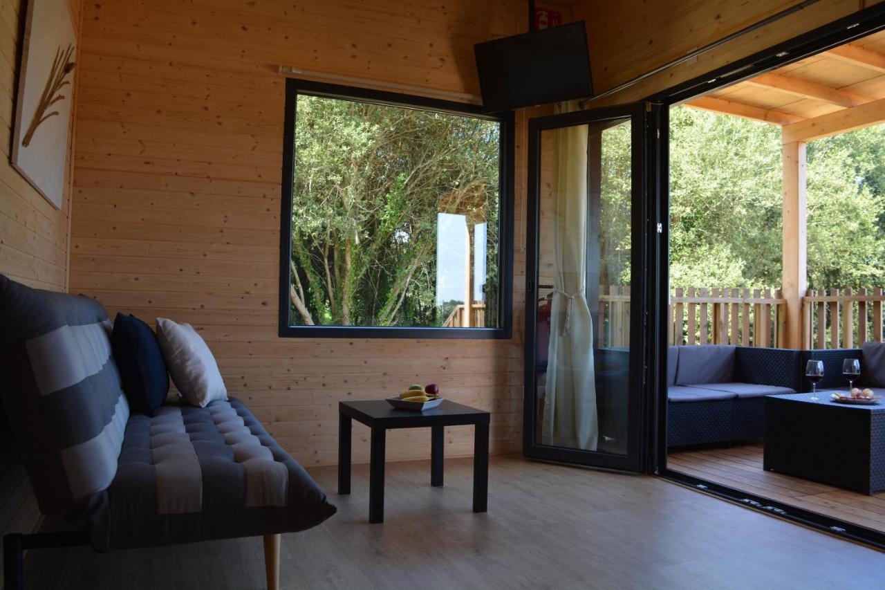 Cabanas Compostela - Cabana A Carballeira ซานติอาโก เด กอมโปสเตลา ภายนอก รูปภาพ