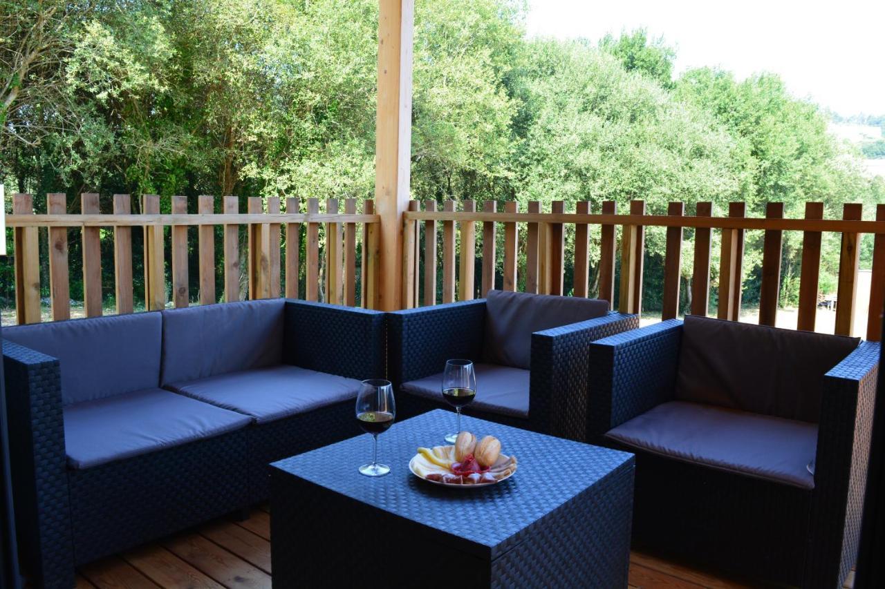 Cabanas Compostela - Cabana A Carballeira ซานติอาโก เด กอมโปสเตลา ภายนอก รูปภาพ