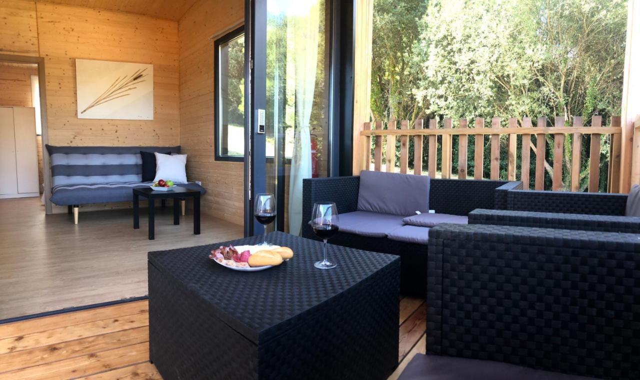 Cabanas Compostela - Cabana A Carballeira ซานติอาโก เด กอมโปสเตลา ภายนอก รูปภาพ